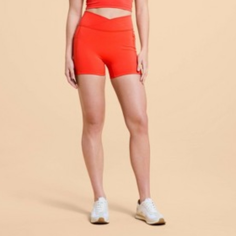 Blogilates Women's Orange High-Waisted medium Shorts